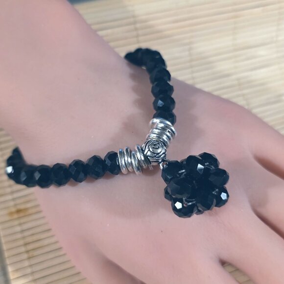Artisan Jet Black Faceted Crystal Beads and Bauble Pendant Stretch Bracelet - Picture 1 of 4